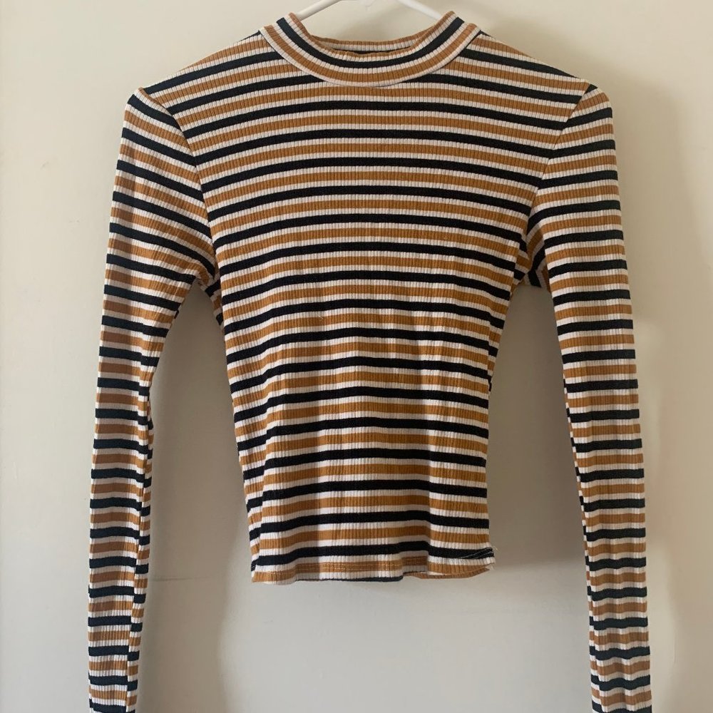 Stripped Mockneck Longsleeve